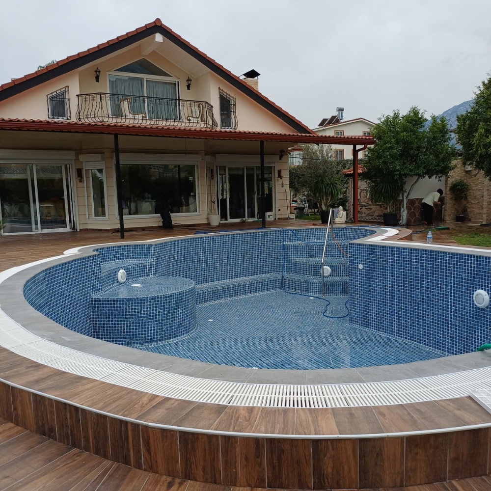 Anatolia Pool & SPA