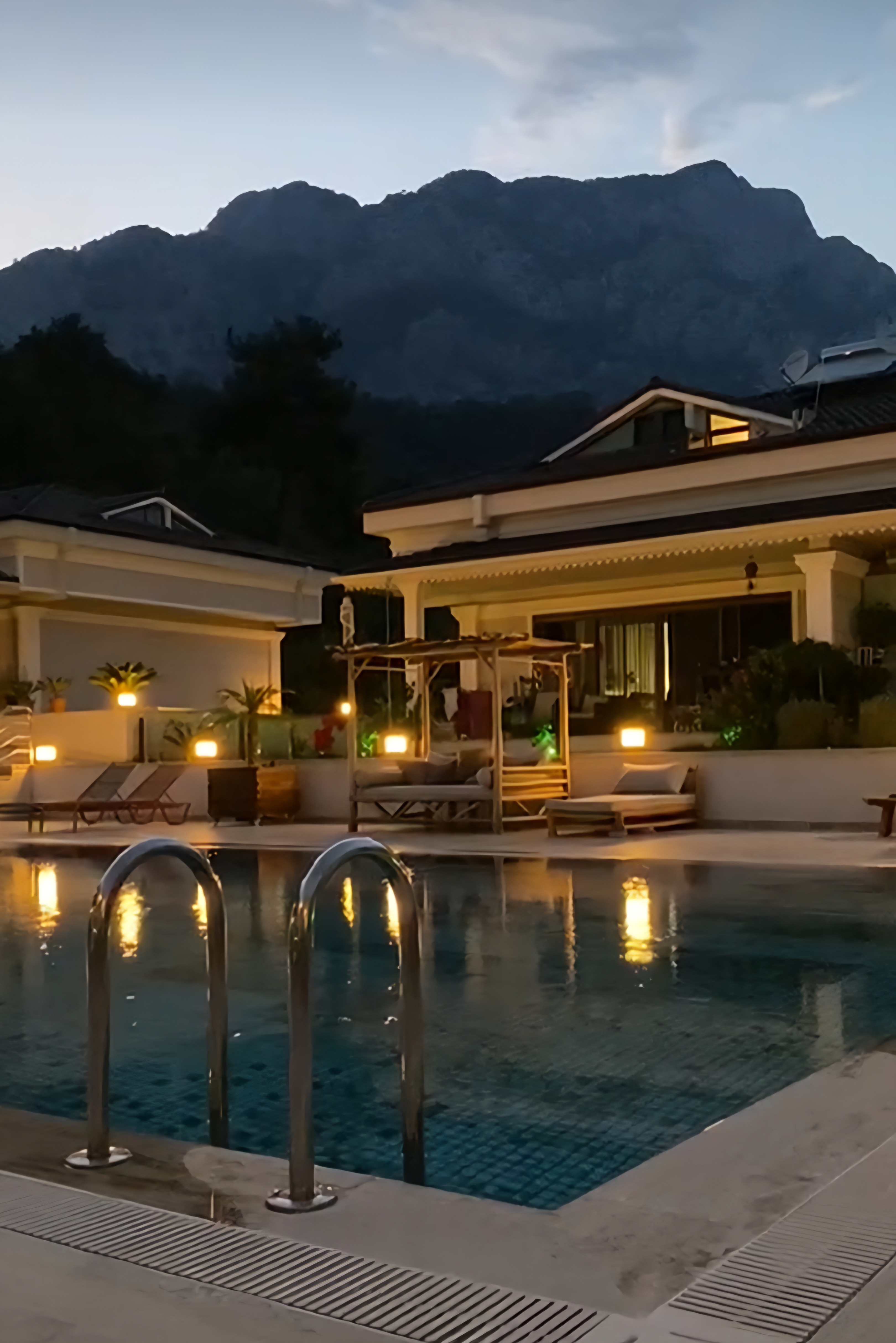 Anatolia Pool & SPA