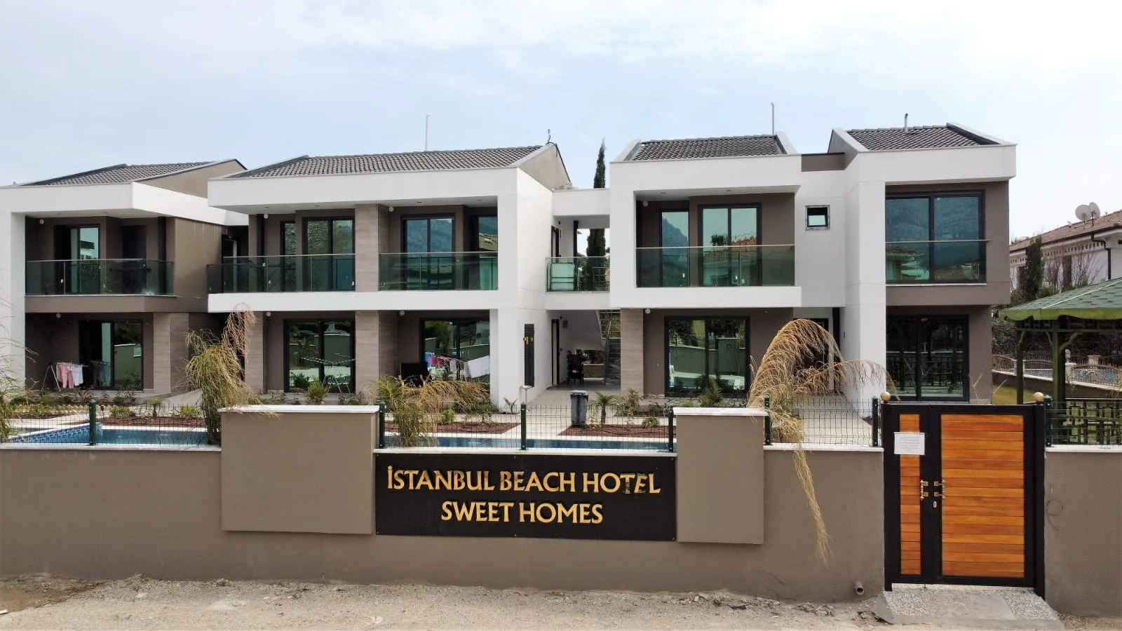 Anatolia Pool & SPA
